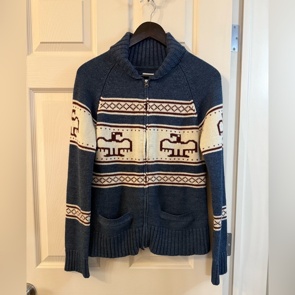 💙Women’s Bluenotes Thunderbird Sweater💙 - Picture 1 of 3